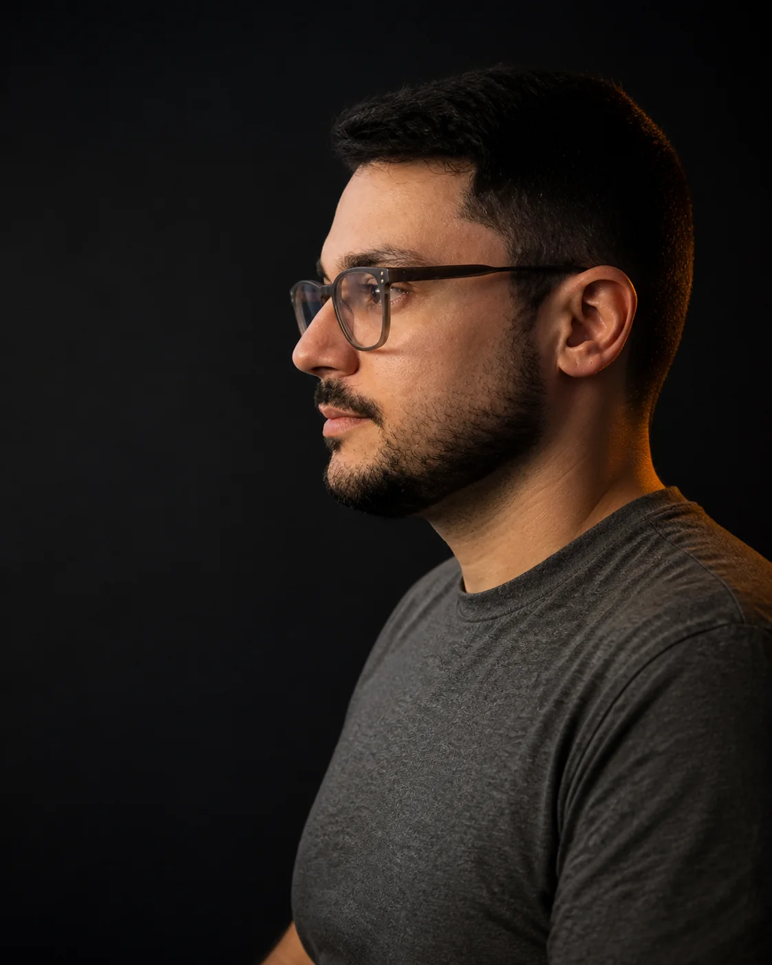 Paulo Real in left-facing profile